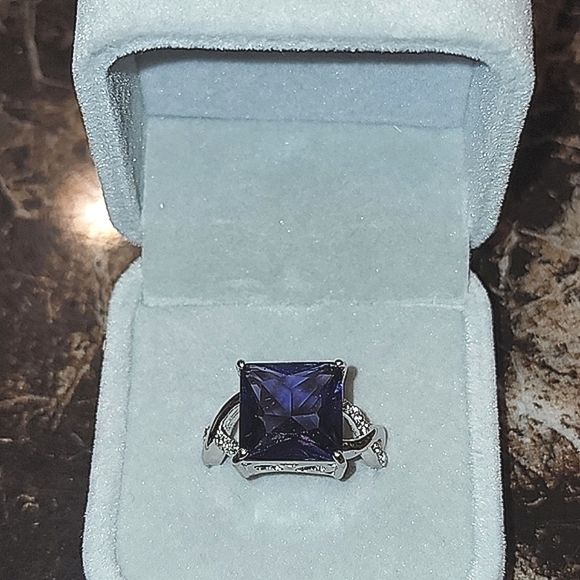 Women's Rhinestone ring - Picture 2 of 9